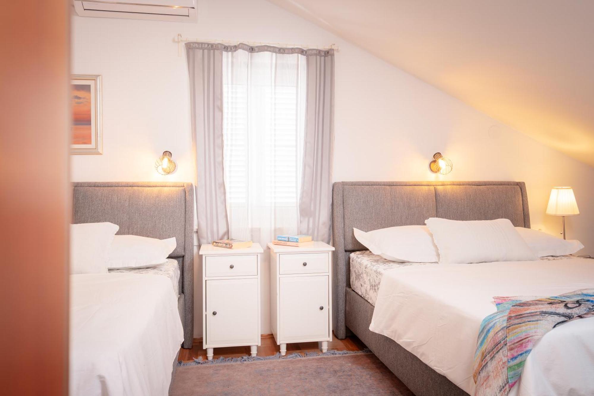 Kalina Deluxe Apartments Jelsa  Extérieur photo