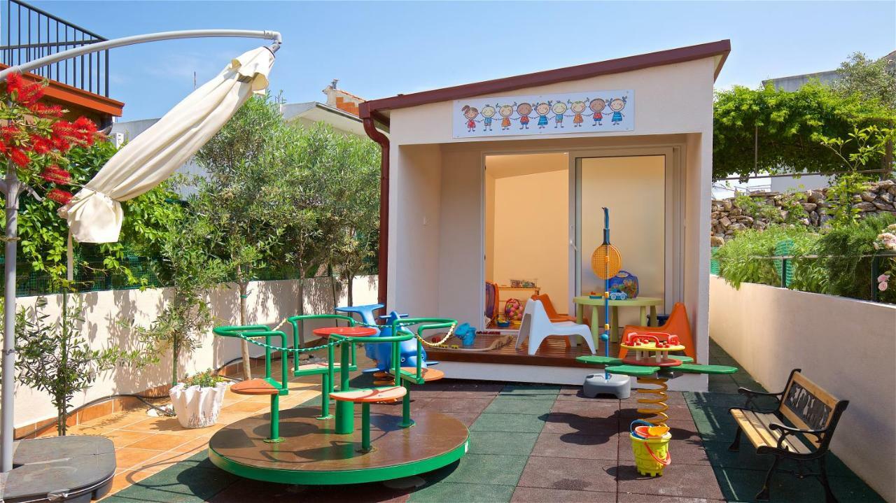 Kalina Deluxe Apartments Jelsa  Extérieur photo